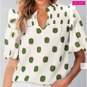 NWOT Jules and James Polka Dot Shirred Yoke Notched Neck Puff Sleeve Blouse
